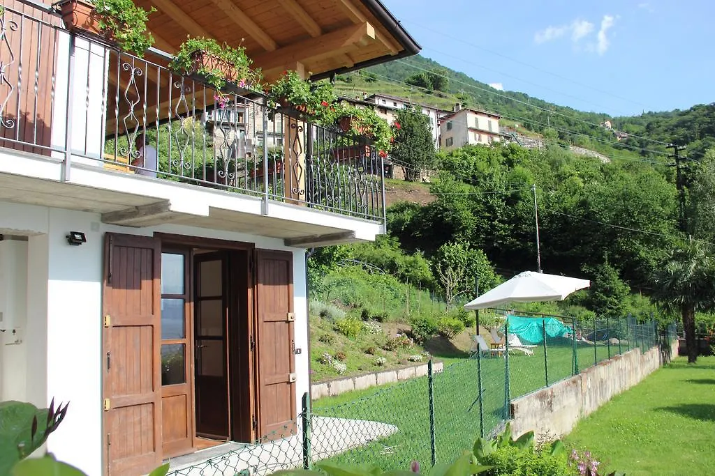 Casa Vacanze Calatorre Holiday home Bellano